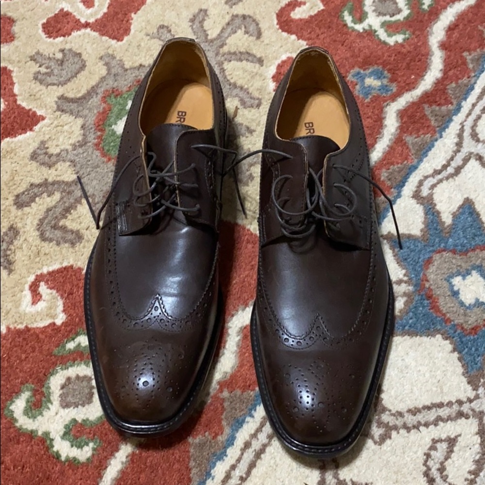 Broletto wingtip shoes